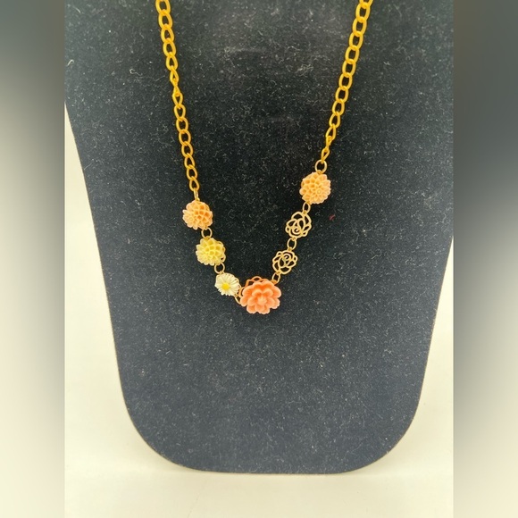 Pink Gold Floral Statement Necklace Pre-own - Picture 2 of 8